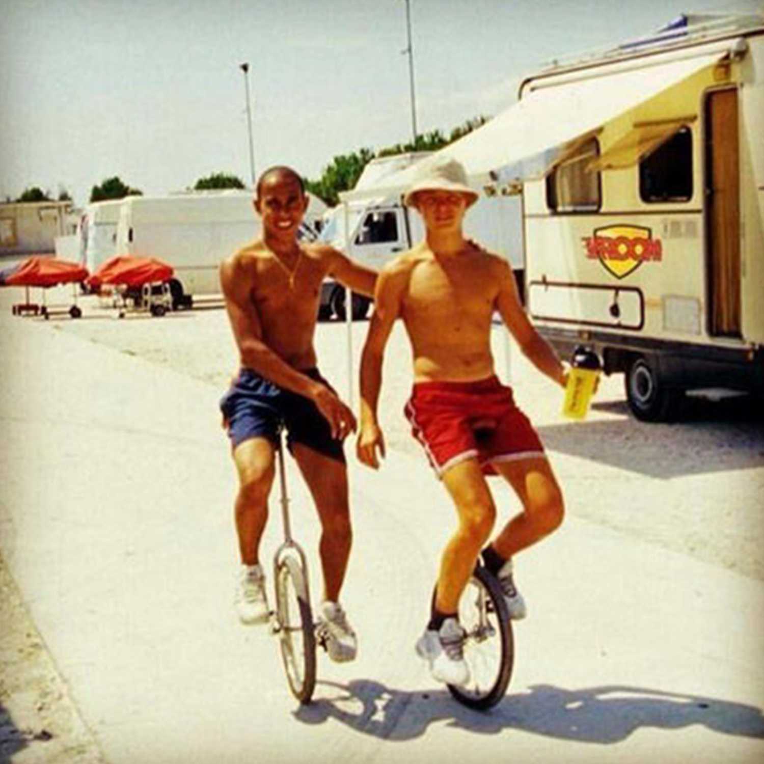 Rosberg vs. Hamilton or Power Bottoming to Victory: the Nico Rosberg Story