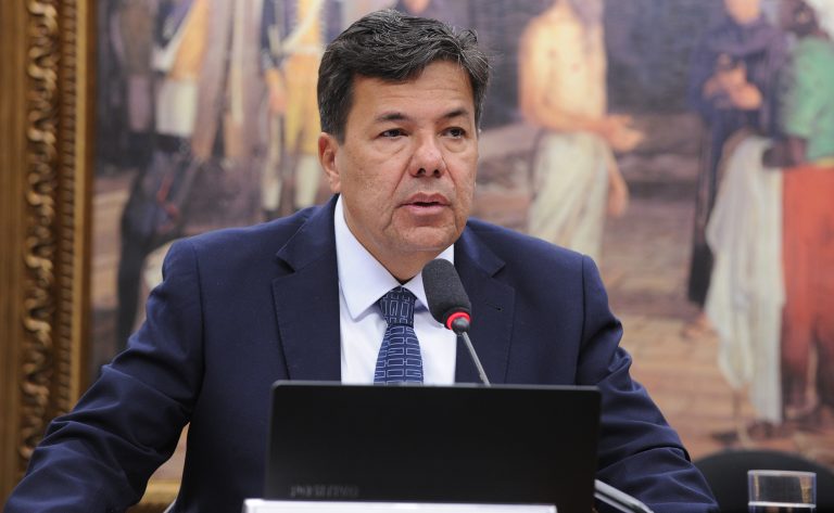 Relator prevê votação da PEC da Segurança em março e defende redução da maioridade penal episode artwork