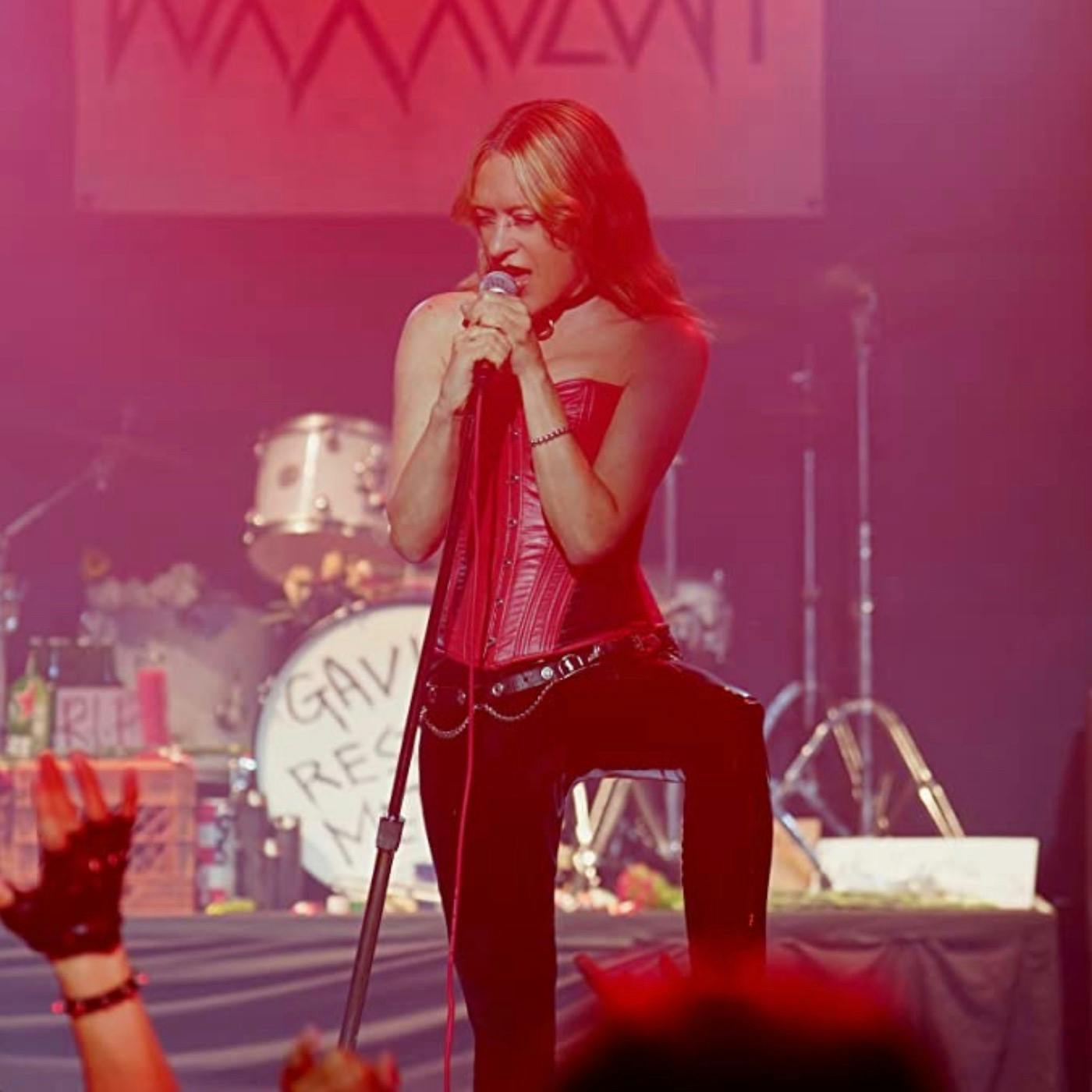 4: "Rest in Metal" (Poker Face S1E4) 4: "Rest in Metal" (Poker Face S1E4)