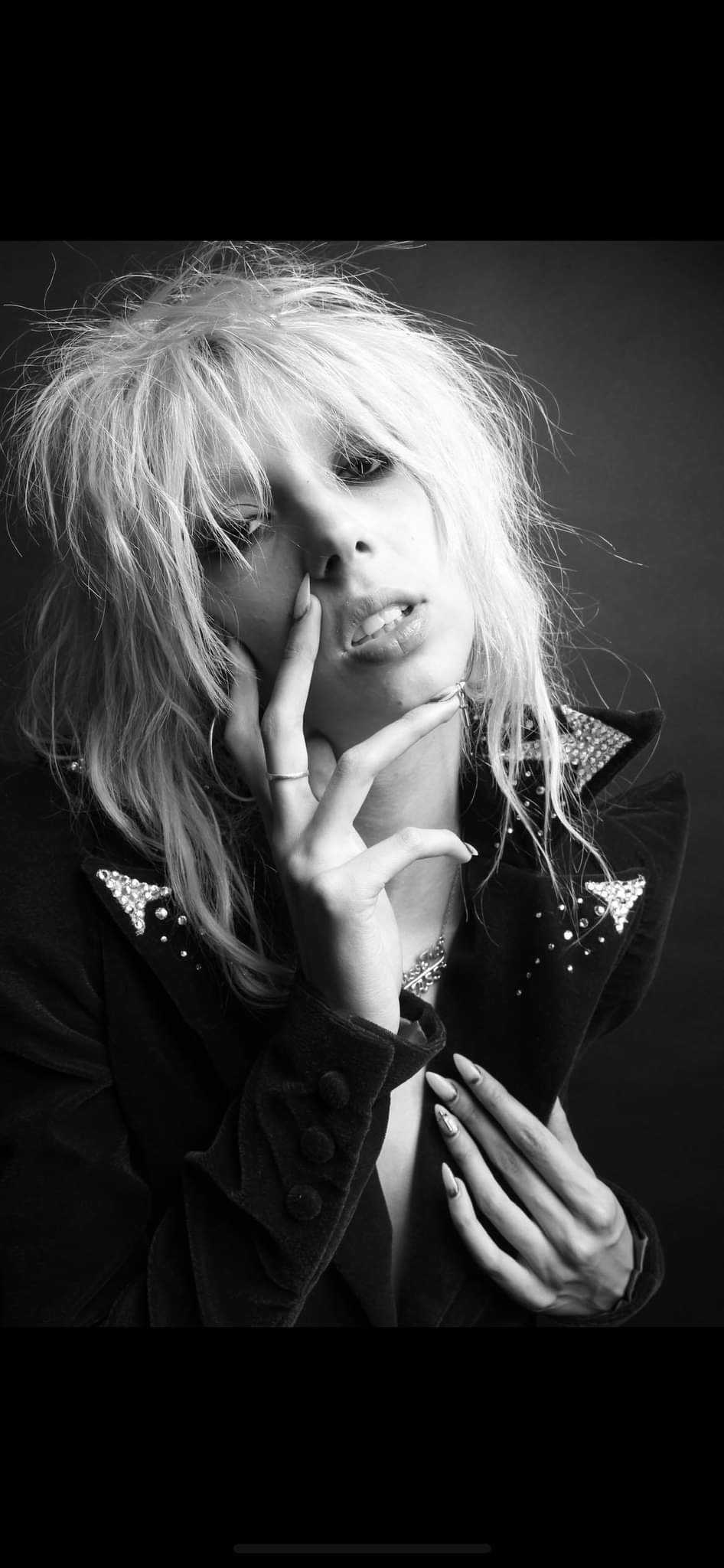 Pamela Des Barres' Pajama Party with Arrow de Wilde