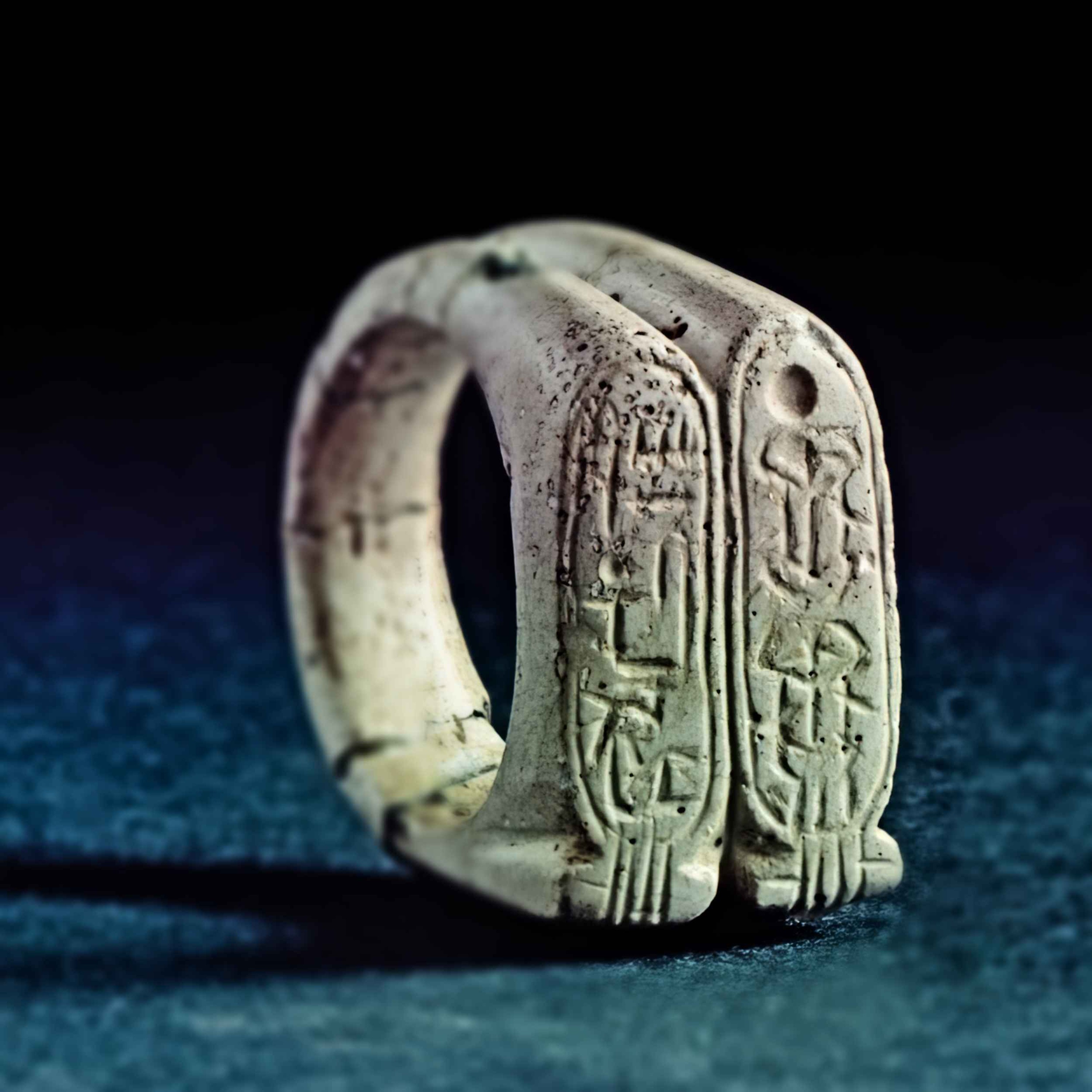 155: The Queen's Gambit