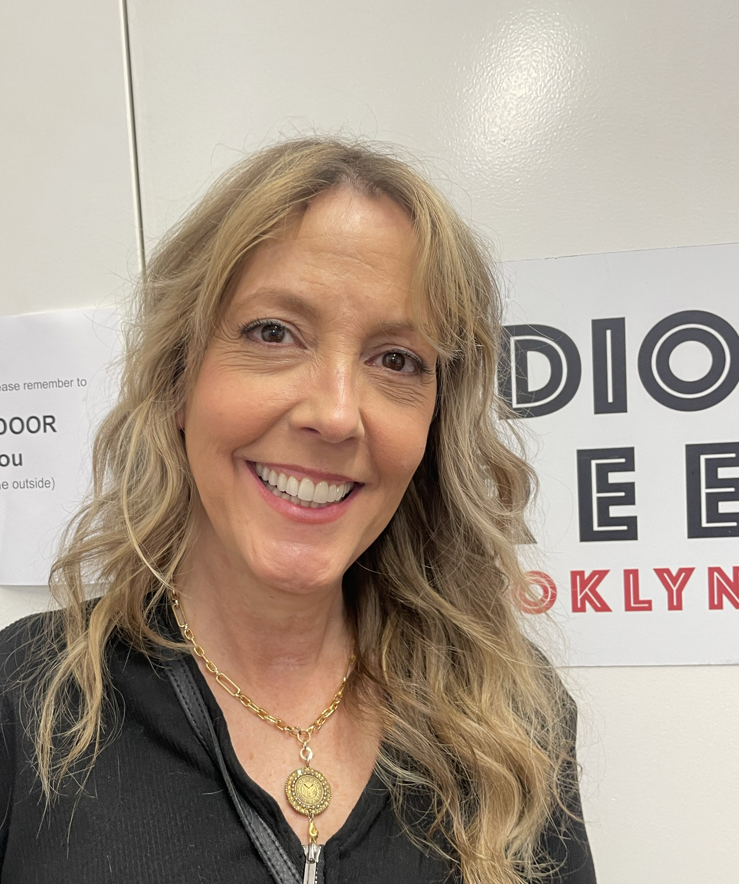 Dr. Lisa Gives a Sh*t