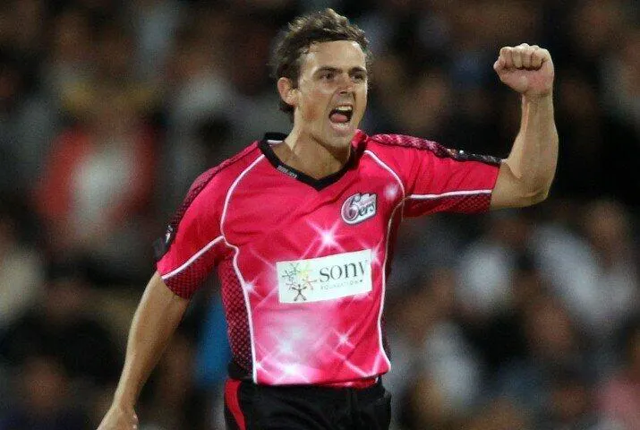 285: #BBL10 DAILY PODCAST: Sydney Sixers extend lead at the summit with win over Thunder rivals