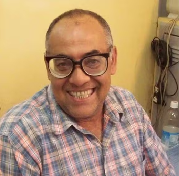 Bombeiros tentam localizar homem  após carro ser levado por enxurrada em Petrópolis (RJ)