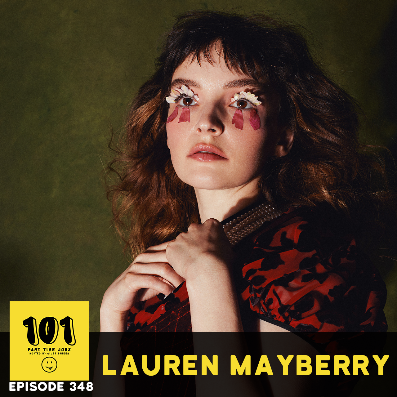 Lauren Mayberry - "The industry doesn't employ me, the fans do"