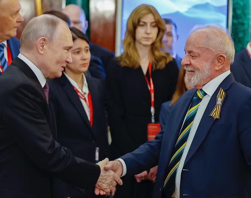 Lula conversa com Putin por telefone e aborda situação da Venezuela
