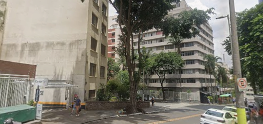 Rua Paim volta a ficar sem energia em SP e falha na rede afeta comerciantes