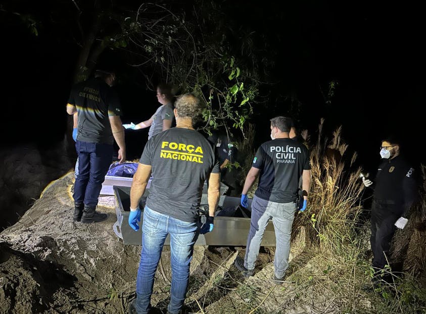 Polícia encontra corpos de homens que saíram de SP para cobrar dívida no PR Polícia encontra corpos de homens que saíram de SP para cobrar dívida no PR