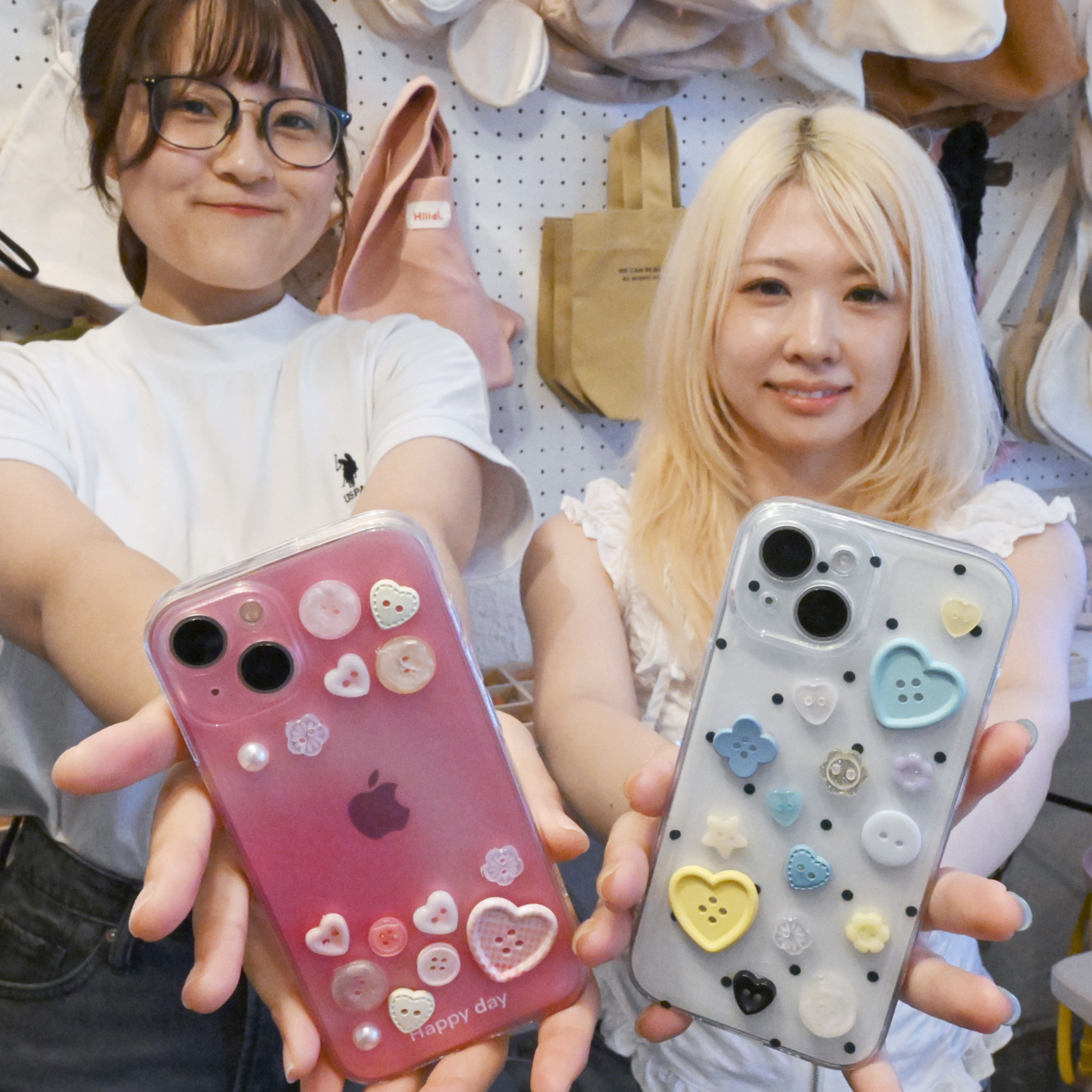 「ボタンコア」や「ブロークコア」、好きな世界観を自身で表現