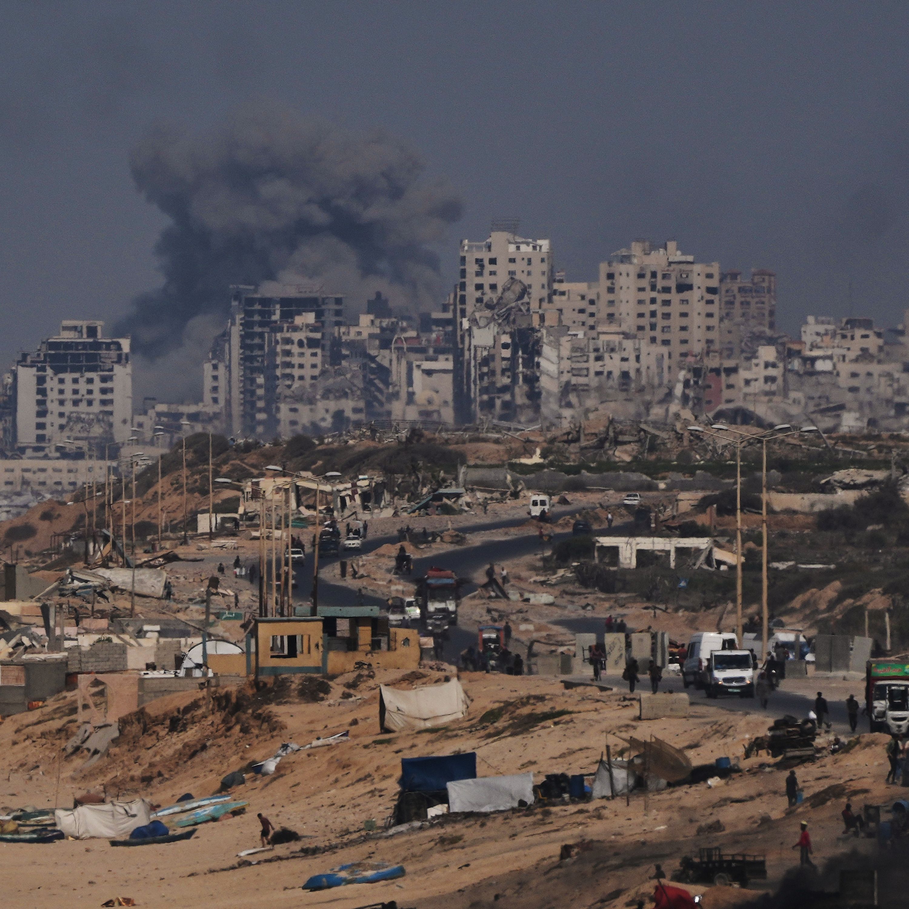 Trump Sets Deadline for Gaza Peace Plan
