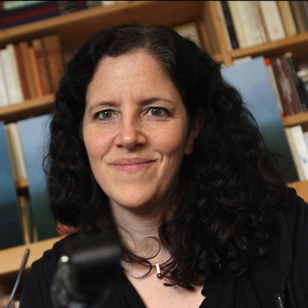 'All The Beauty And The Bloodshed' Director Laura Poitras and Editor Amy Foote