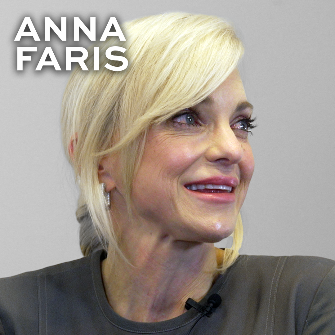 Anna Faris episode artwork