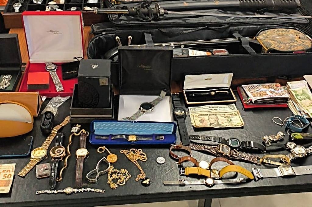 Polícia prende sete suspeitos de integrar quadrilha especializada em furtos a residências em SP episode artwork