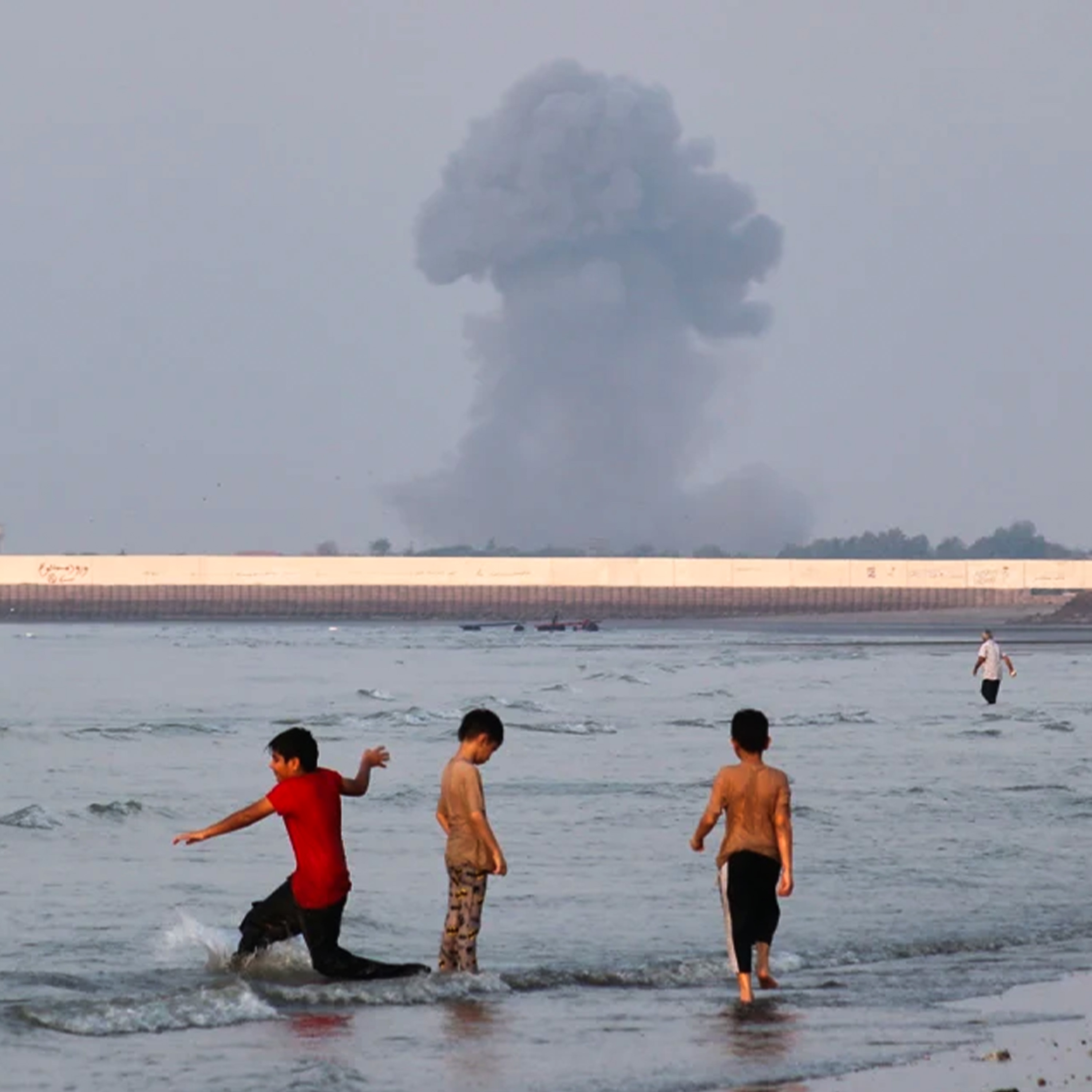 Evening Wire: The Iran War Escalates & Canada Poisons D.C. Air Quality? | 7.17.26