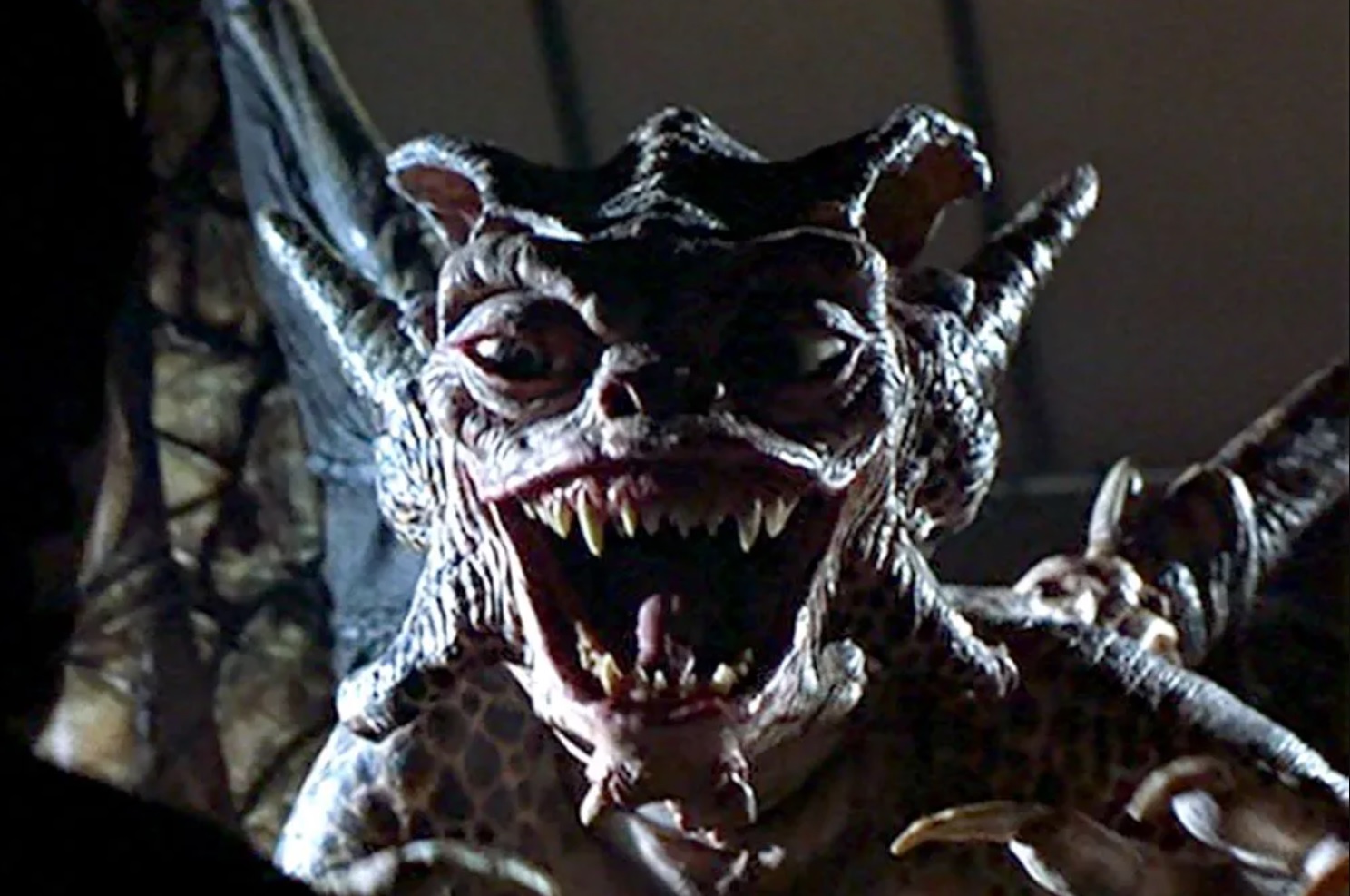 EL DEMONIO QUE ATERRA A MI FAMLIA EN NOCHE BUENA - EXPERIENCIAS ATERRADORAS EN NAVIDAD