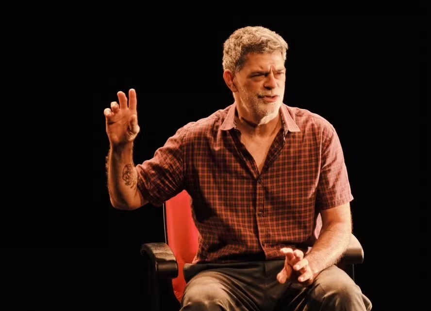 Eduardo Moscovis sobre sucesso de monólogo e retorno às novelas: 'resultado de um acúmulo de experiências'