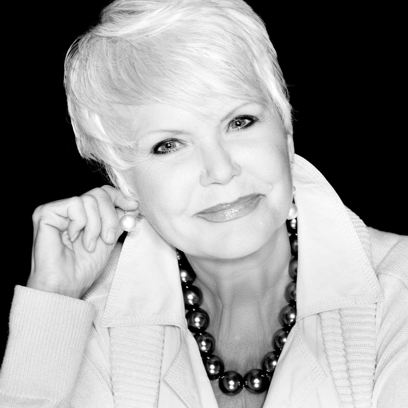 #111 We Are Always Presented With a Choice: Cynthia de Lorenzi episode artwork