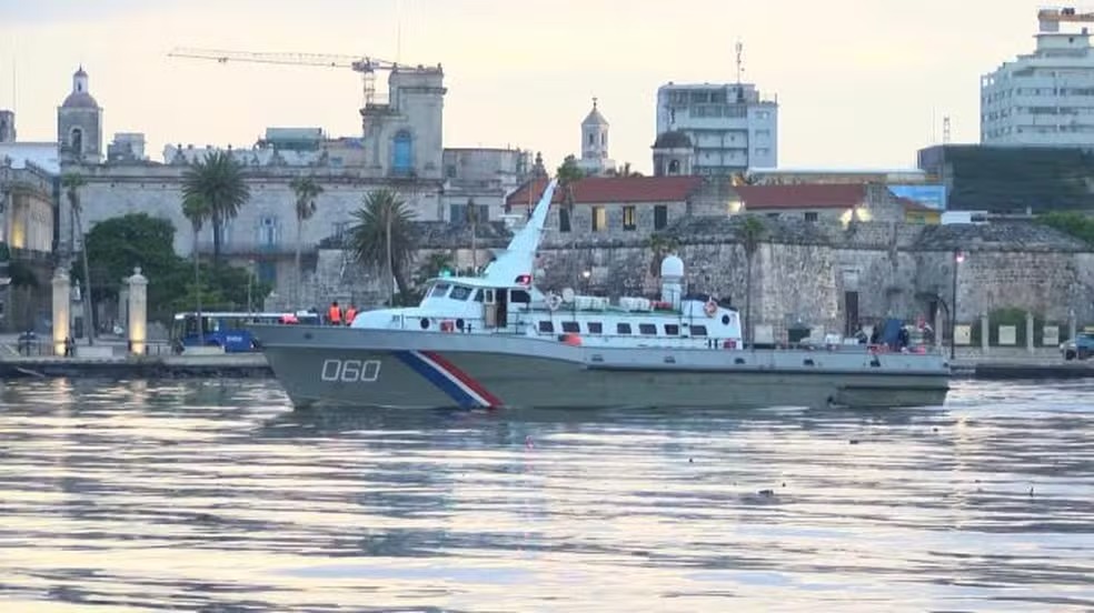 Guarda-costas de Cuba matam quatro pessoas após confronto com lancha dos EUA episode artwork