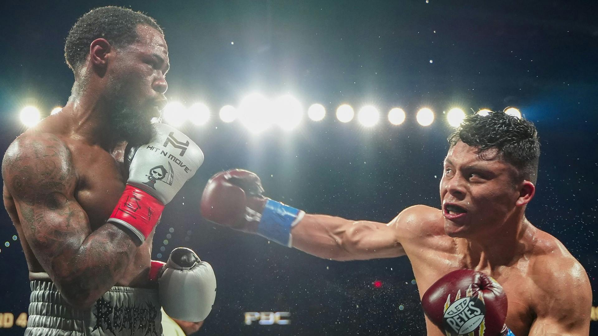 Cruz vs Roach Ends in a CONTROVERSIAL Draw | Nuthouse Podcast: 643 Cruz vs Roach Ends in a CONTROVERSIAL Draw | Nuthouse Podcast: 643