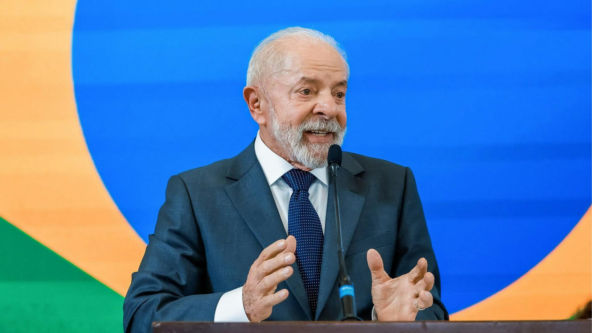 Lula agradece Congresso e diz que crise entre Poderes pode ser superada Lula agradece Congresso e diz que crise entre Poderes pode ser superada