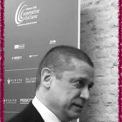 Ep. 67 Monty Waldin interviews Marco Stenico (Terre d'Oltrepò) | Italian Wine Coops