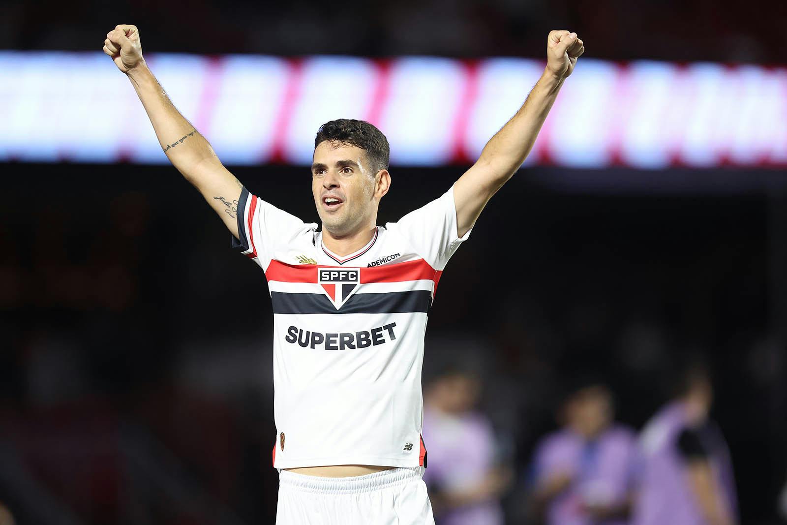 Oscar passa bem, mas segue sem previsão de alta Oscar passa bem, mas segue sem previsão de alta