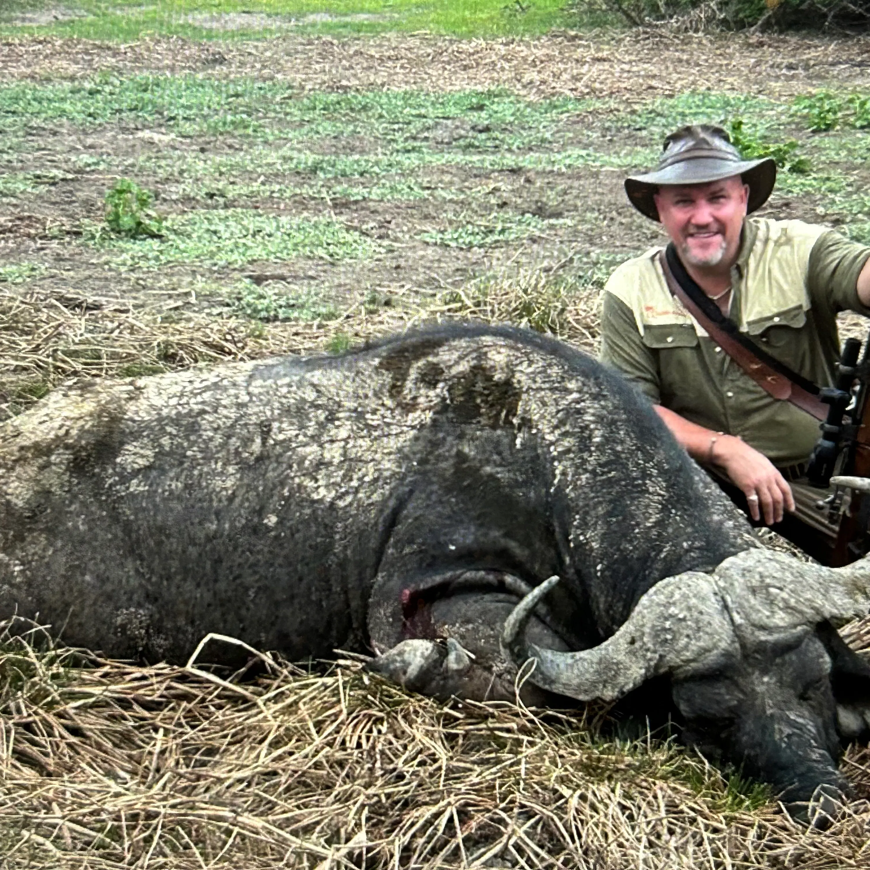 EP 402 Hunting African Game with Phil Massaro episode artwork