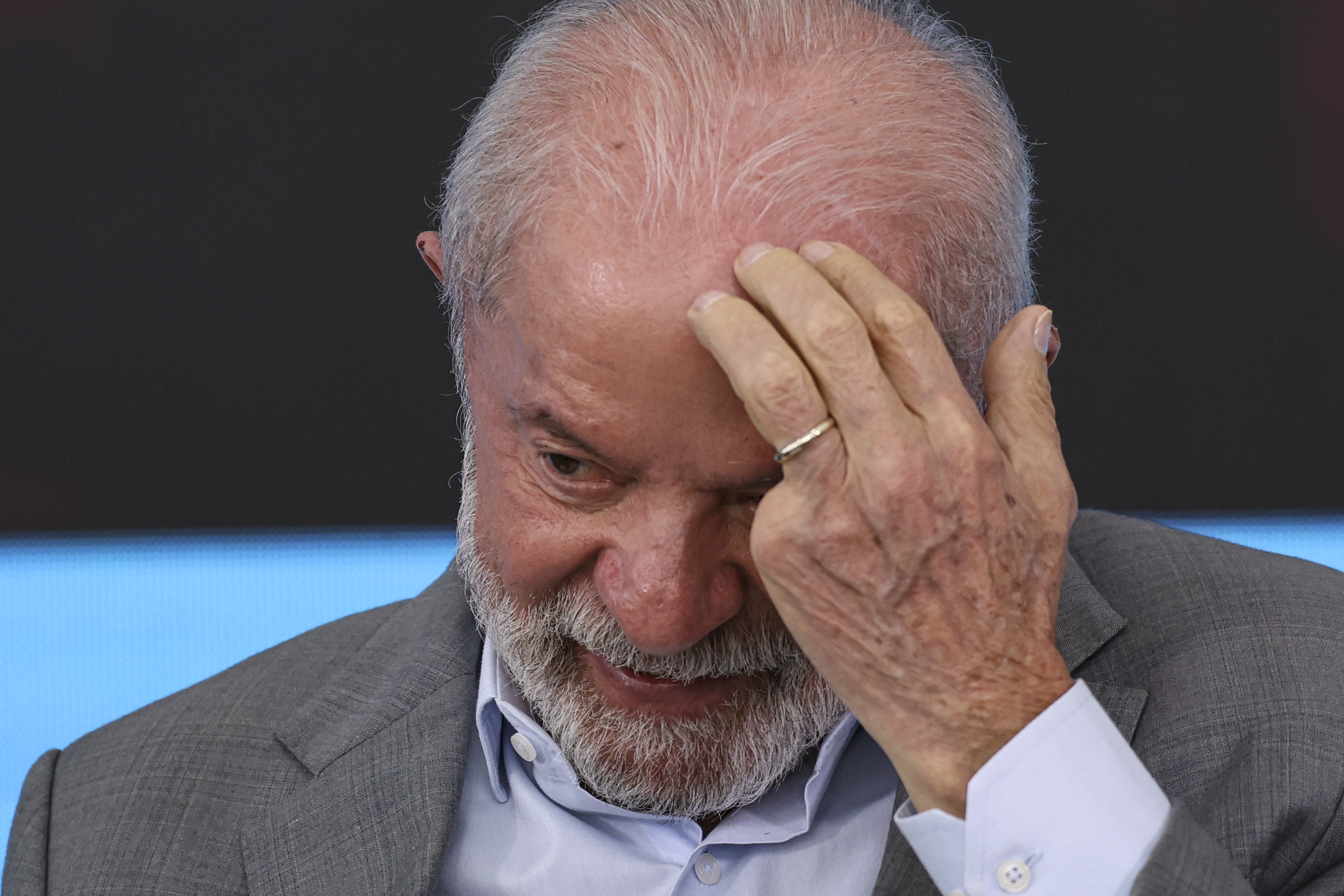 Governo Lula vai anunciar nesta quarta (13) pacote de ajuda a exportadores afetado pelo tarifaço