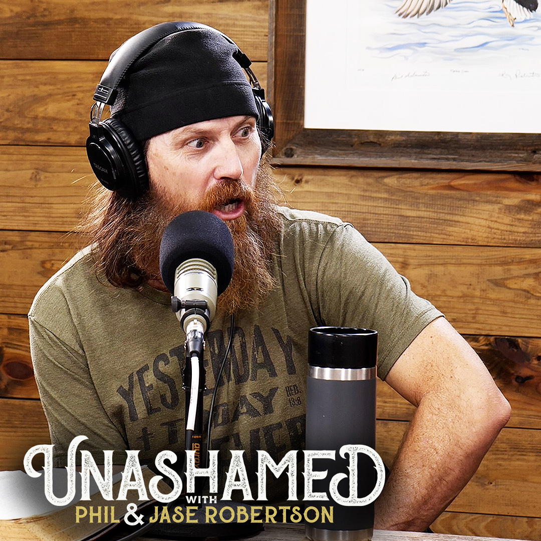 Ep 656 | Phil’s Armed Redneck Showdown, Jase as a Getaway Driver & Satan’s Origin Story