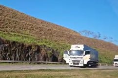 Polícia busca suspeitos de assalto e tentativa de sequestro de motorista no Rodoanel Polícia busca suspeitos de assalto e tentativa de sequestro de motorista no Rodoanel