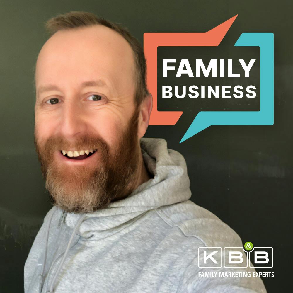 Papa Basti: Ein Social Media Creator und Lehrer mit einer Botschaft Papa Basti: Ein Social Media Creator und Lehrer mit einer Botschaft