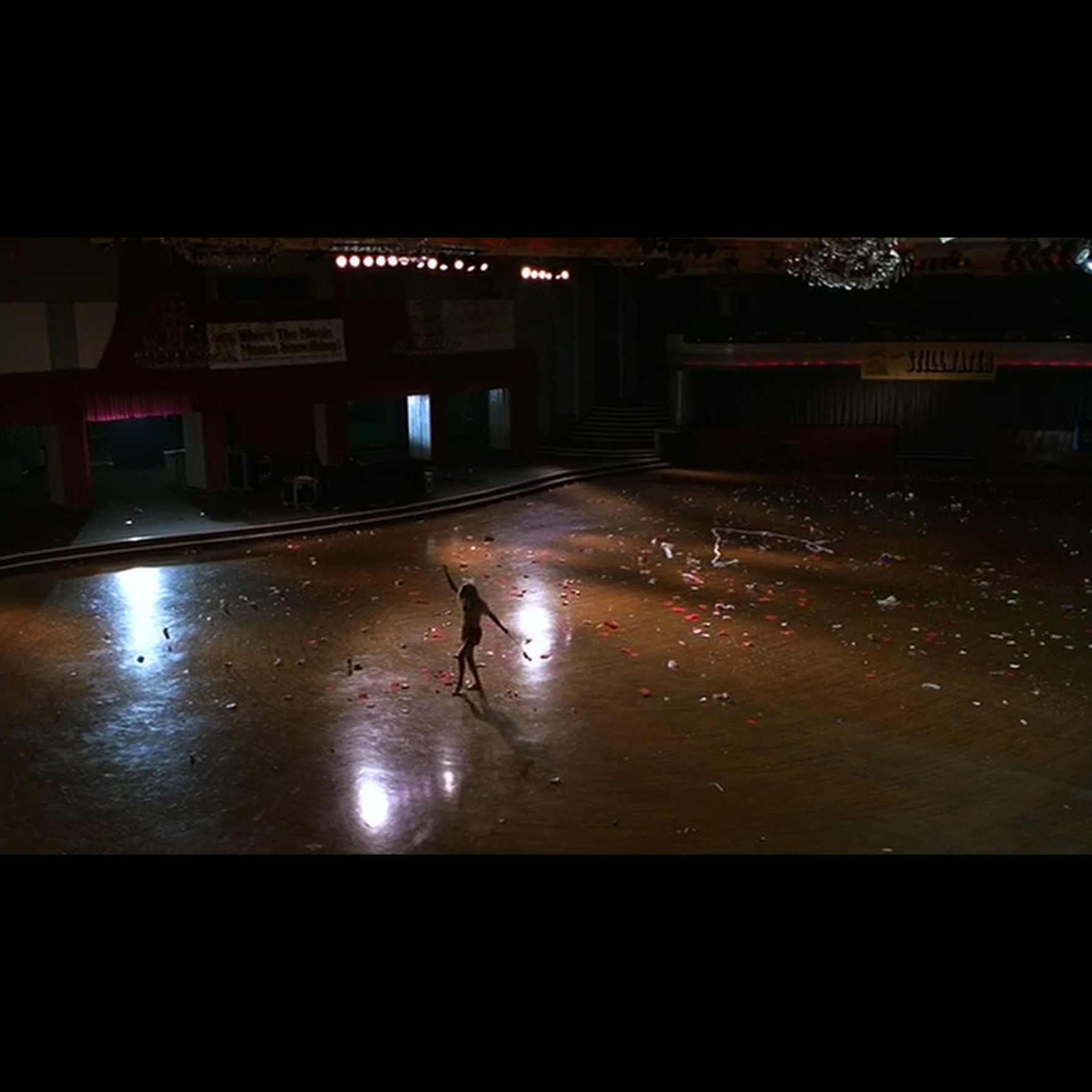 Minute 78 - Audience Loves the Rooster