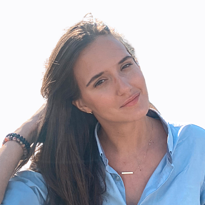 240: Growing Up as a Refugee, Becoming the Balkan Project Lead for the MaNaBu Movement, and Empowering Albanian Youth to Work Remotely with Lumjana Shehu