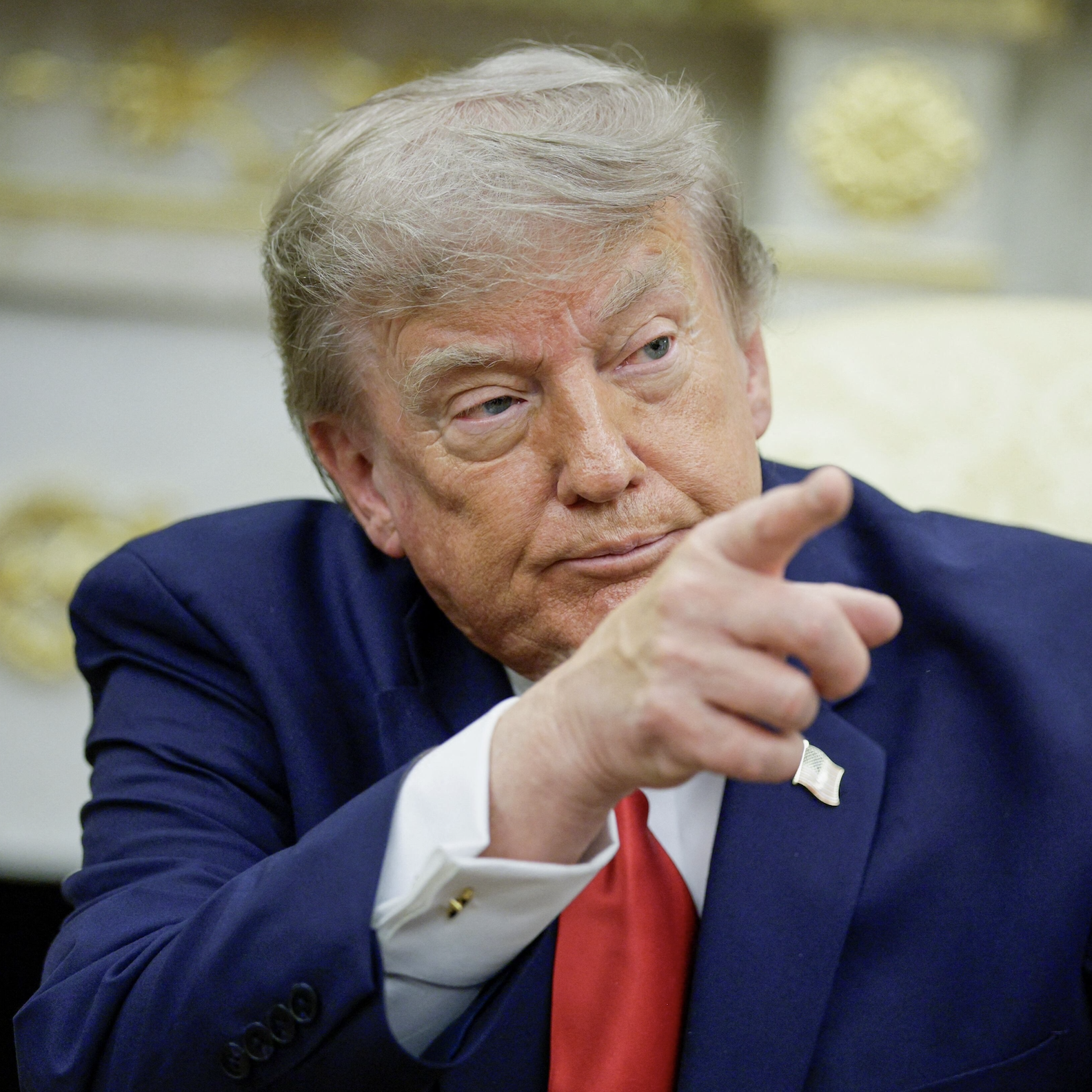 Trump's election interference claims, Red Sea threat and wildfire smoke