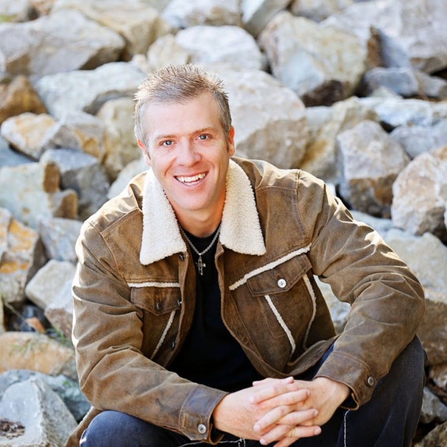 The Resilience Playbook: From Poker Tables to Real Estate Empire with Connor Steinbrook episode artwork