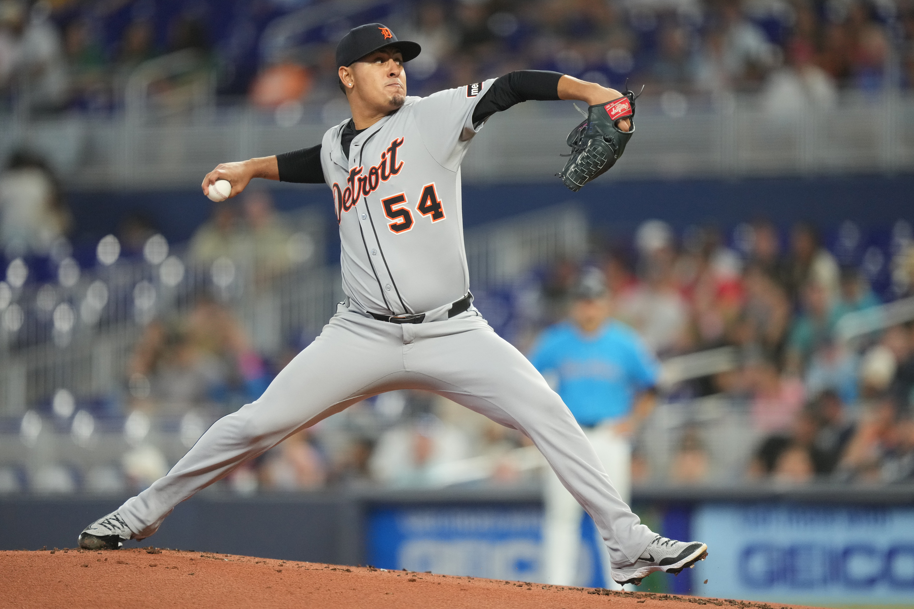 Tigers stomps out NY and drop 2 of 3 to the Marlins episode artwork