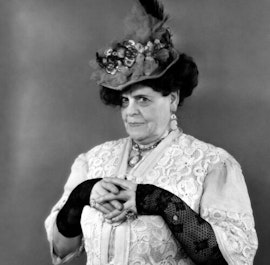 154: Marie Dressler, the First Female Star to Conquer Hollywood’s Ageism (Make Me Over, Episode 3)