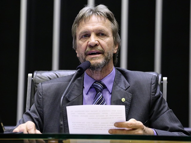 Reunião de líderes da Câmara é encerrada após mal súbito de deputado do PT episode artwork