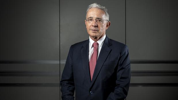 Elecciones en Colombia en peligro por el populismo de Petro. Entrevista exclusiva al expresidente, Álvaro Uribe