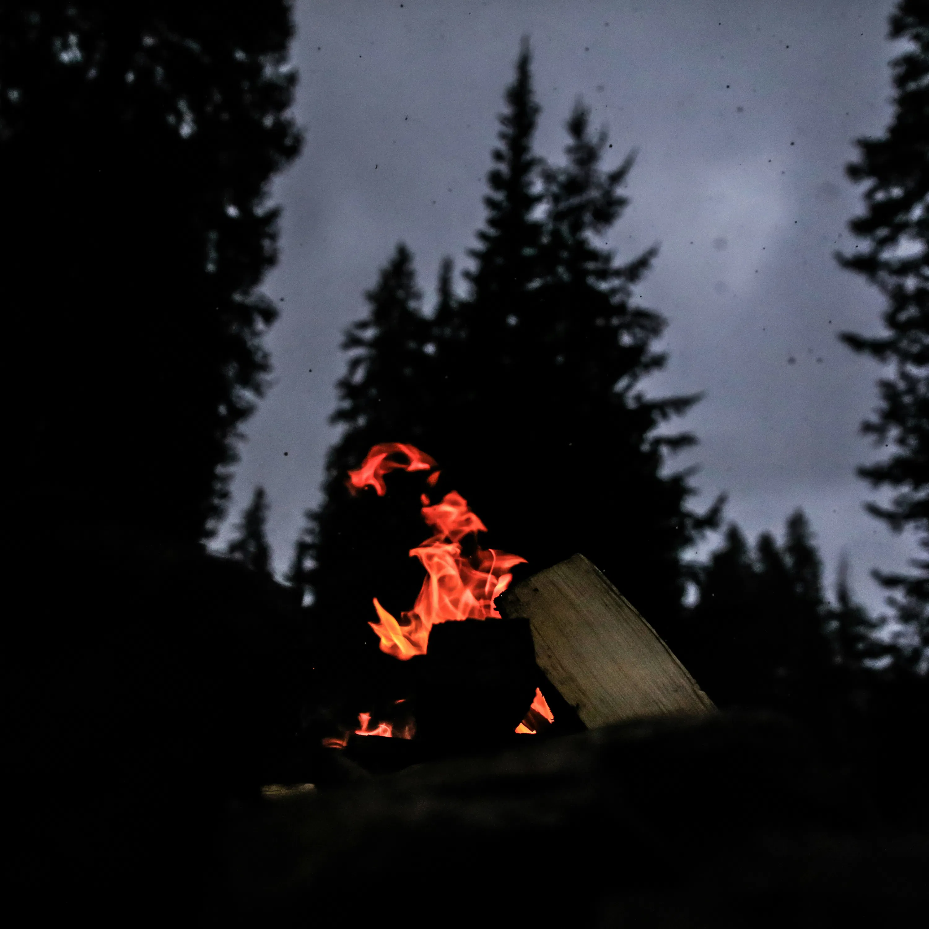 Campfire & Soft Rain 8 Hours | Relaxing Fire & Rain For Sleep, Relaxation & Studying episode artwork