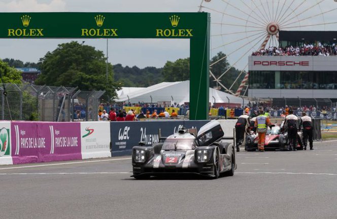 Egy jó horpasztás Le Mans-ban a Porsche bőrfoteljában episode artwork
