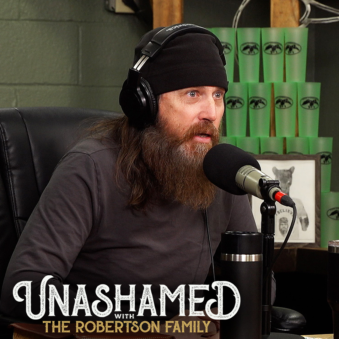 Ep 1024 | Willie Embraced His Diva Tendencies During ‘Duck Dynasty’ & Jase Has a ‘Joe Rogan Experience’