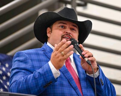 Auctioneers: Why Do They Talk Like That?