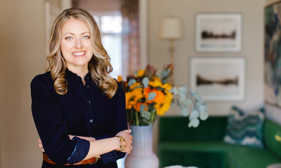 1149: BEST OF SHOW: Claudia Ricciardone: Her Journey from Hobby to Interior Design Business