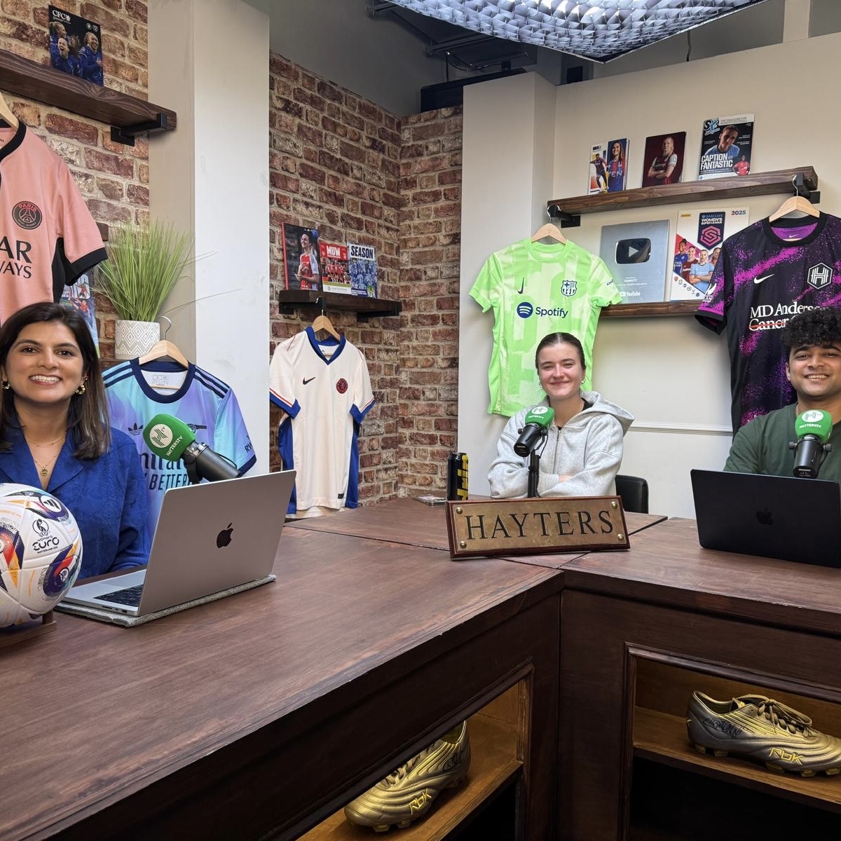 Pitch Perfect: Hayters TV\'s Women\'s Football Show