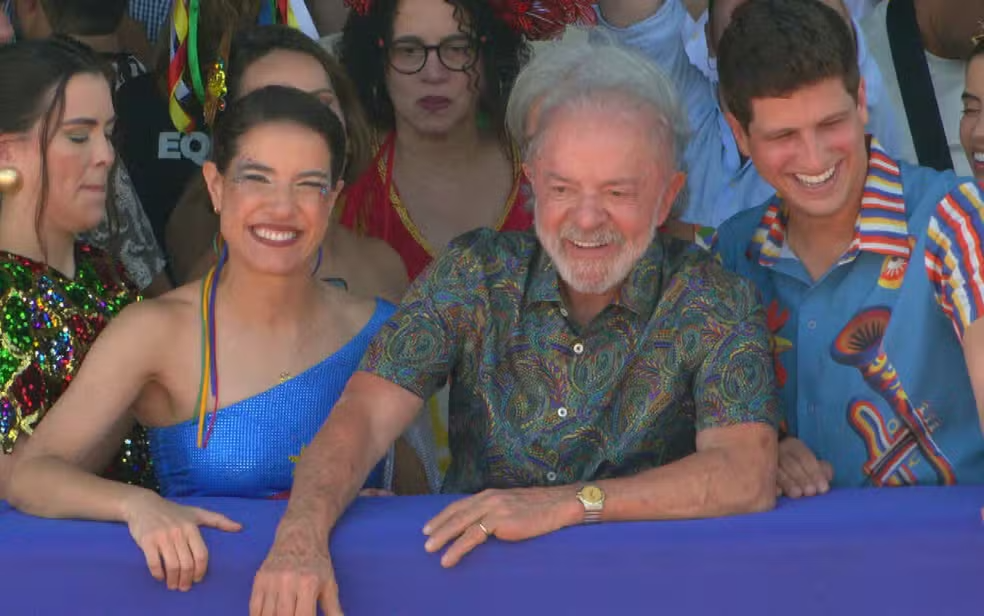 Lula acompanha desfile do Galo da Madrugada em Recife episode artwork