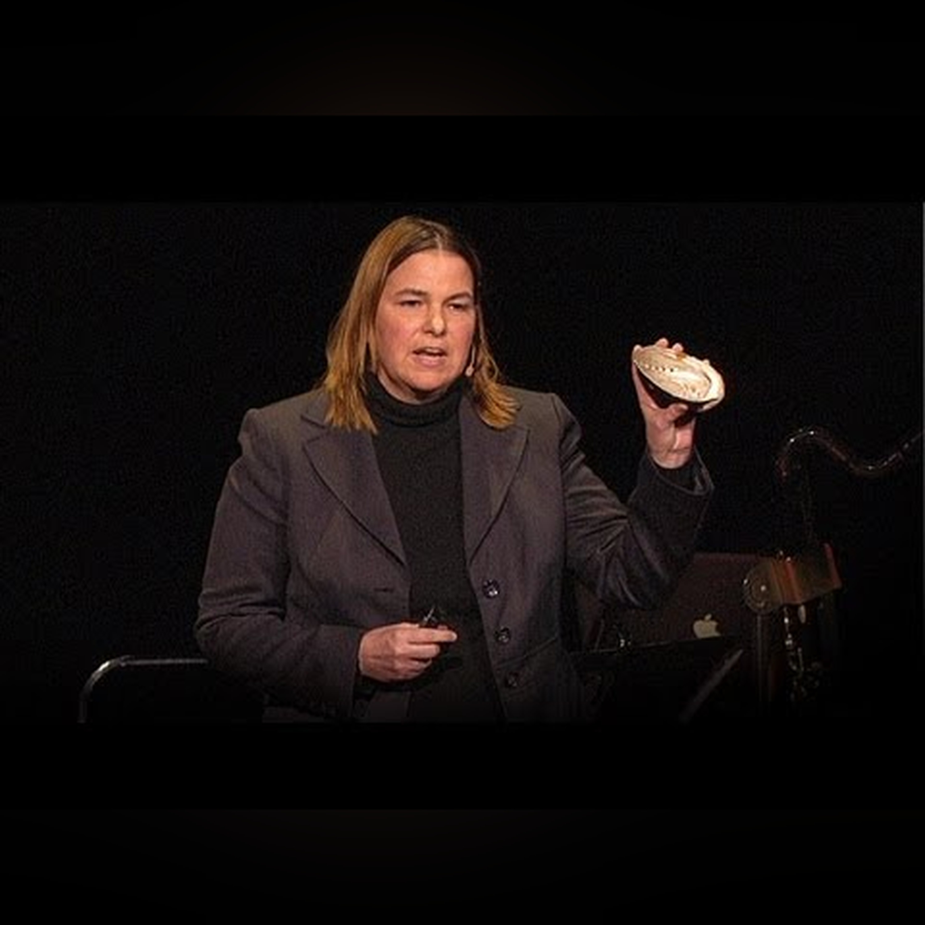 Using nature to grow batteries - Angela Belcher