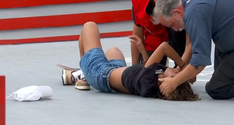 Rayssa Leal cai e fica em 4º lugar no Mundial de Skate Street em São Paulo episode artwork