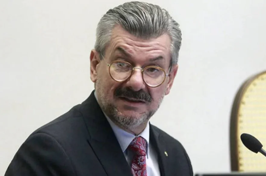Acusado de assédio sexual, ministro Marco Buzzi recebe alta hospitalar no DF episode artwork