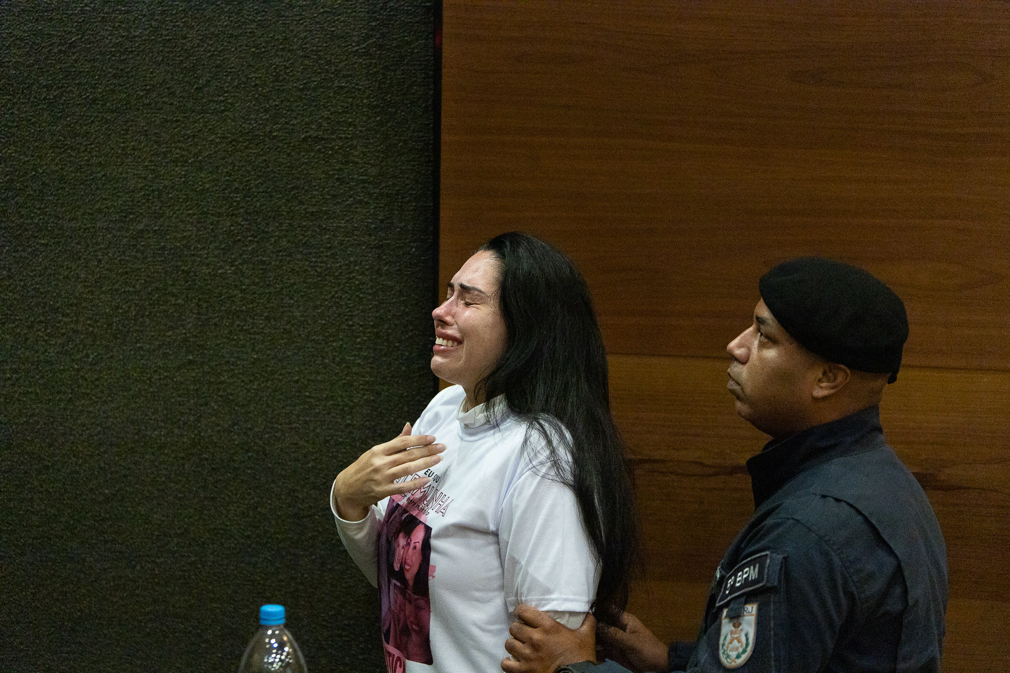 Monique Medeiros se entrega à polícia após STF rejeitar recursos da defesa